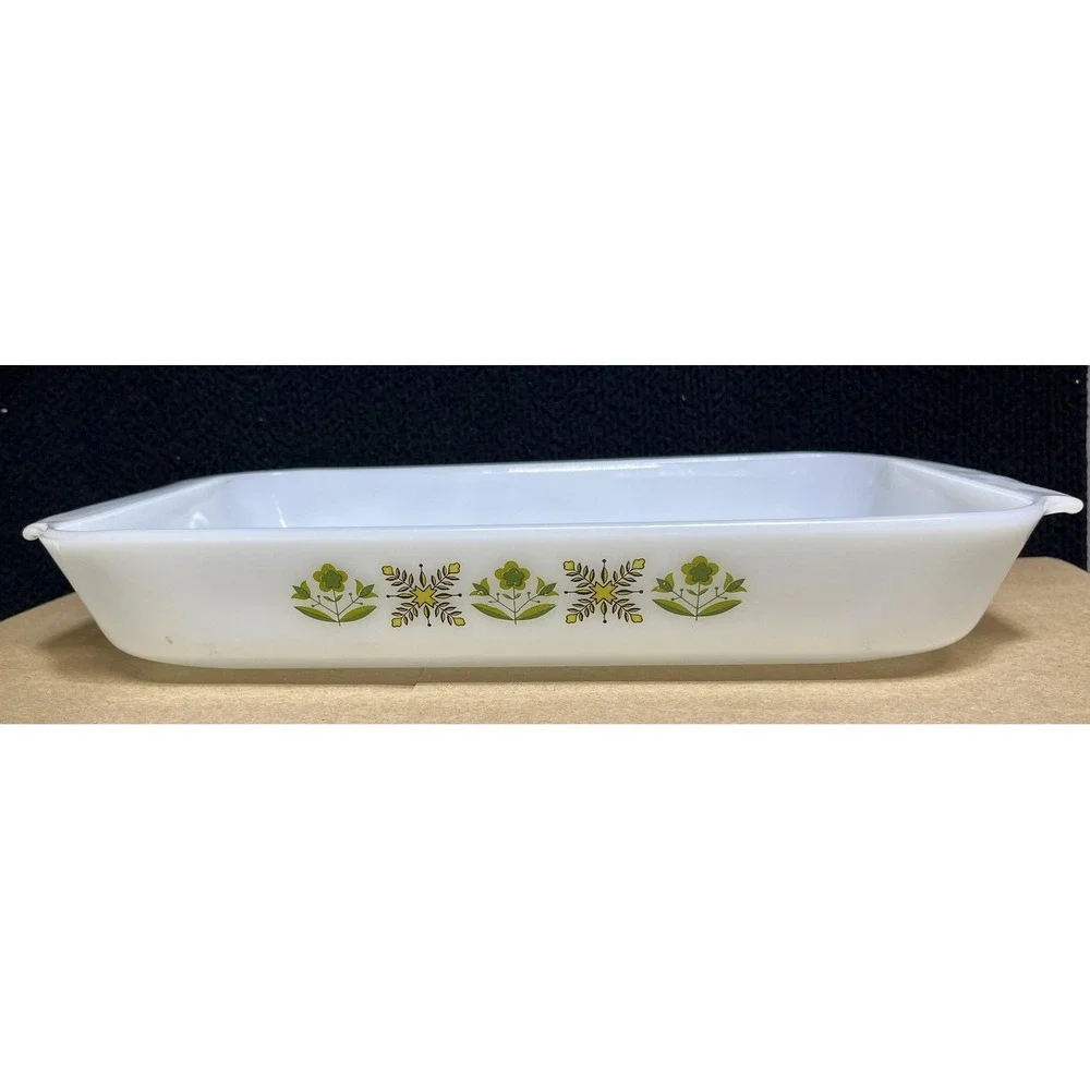 Vintage Anchor Hocking Fire-King Meadow Green Oblong Baking Dish‎ USA Milk Glass